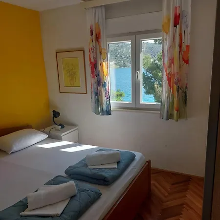 Сasa de vacaciones Beachfront House With Sunrise Terrace & Peace Rogoznica (Sibenik-Knin)